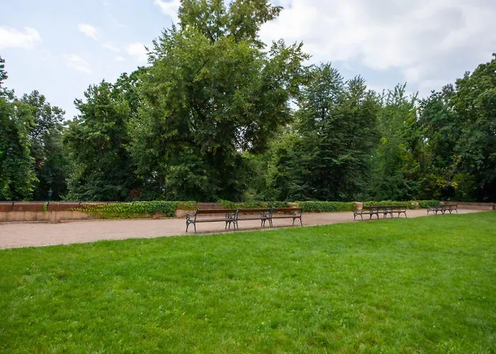 Blueground Vrsovice Private Terrace Equipped Prg-8