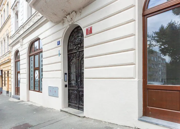 Blueground Vrsovice Private Terrace Equipped Prg-8 * Prag