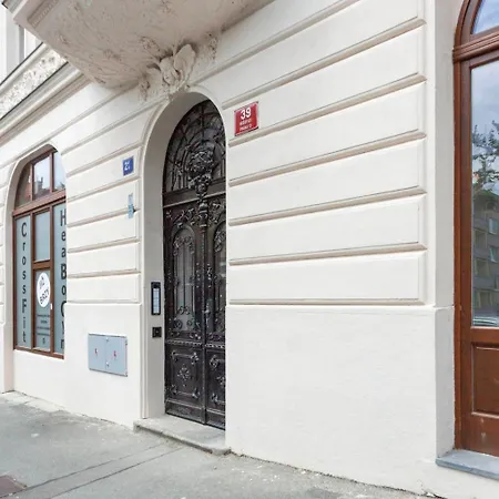 Blueground Vrsovice Private Terrace Equipped Prg-8 * Prag
