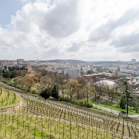 Apartman Blueground Vrsovice Private Terrace Equipped Prg-8 *